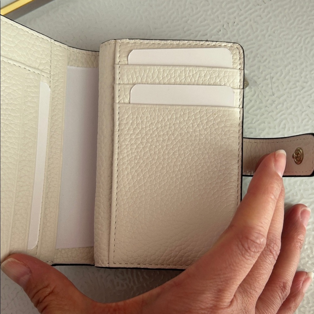 Furla white Leather small wallet - Picture 6 of 7